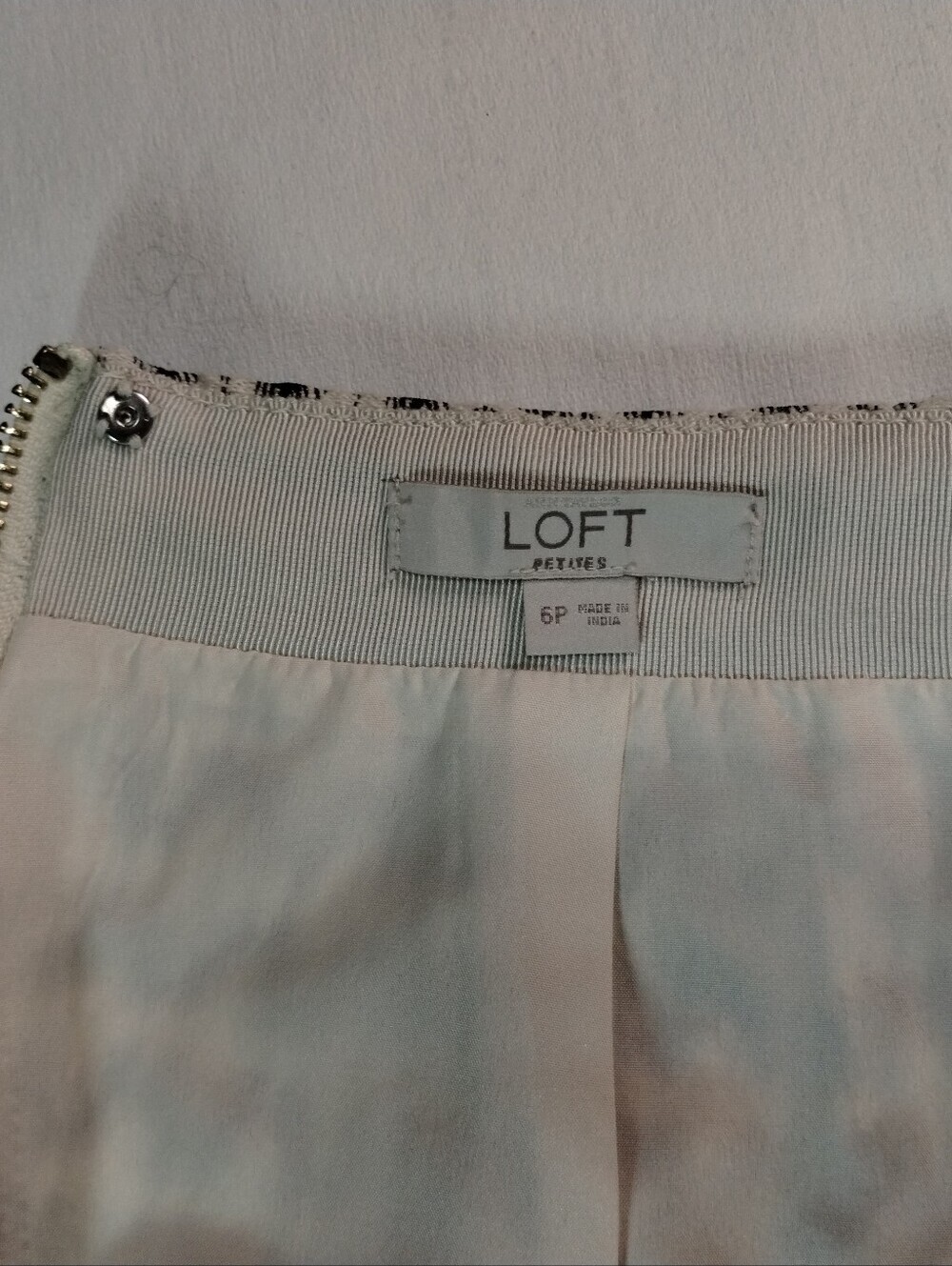 LOFT Gold and White Geo Pattern Mini Skirt - Picture 8 of 9